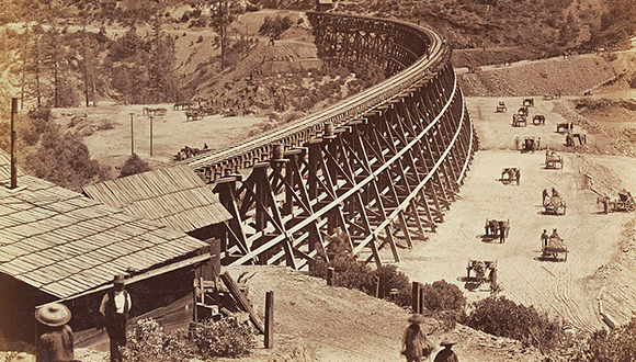 Dibuix  "Across the Continent. The snow sheds on the Central Pacific Railroad in the Sierra Nevada Mountains", de  Joesph Becker .