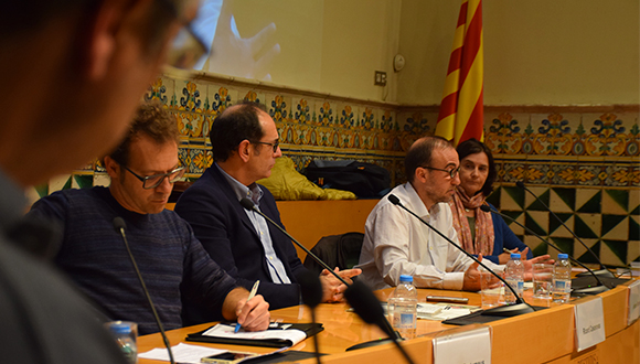 Imagen de la mesa redonda con Carles Ibàñez, IRTA; Frederic Bartumeus, CEAB-CREAF; Ricard Casanovas, Generalitat de  Catalunya (DTES); Antoni Munné, ACA y Montse Vilà, EBD-CSIC