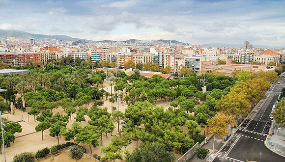 Aerial views from a Barcelona's park. Credit: jarmoluk (CC0 Public Domain).