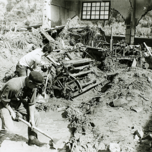 Feines de recuperació de l’interior del Molí de’n Torrella. Autor: Carlos Pérez de Rozas (AHS)